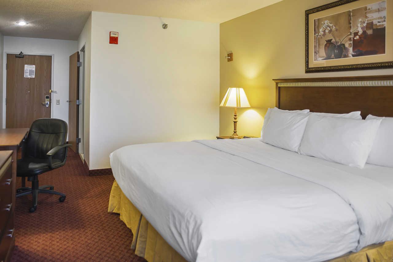 Gasthof Quality Near Monument Health Rapid Hospital 2*