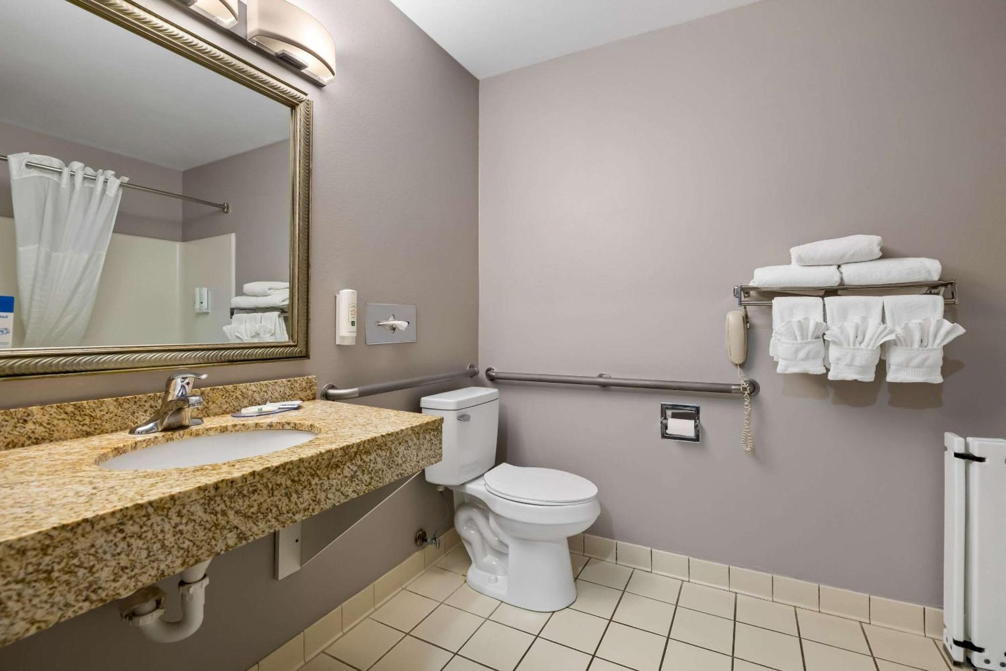 Gasthof Quality Near Monument Health Rapid Hospital