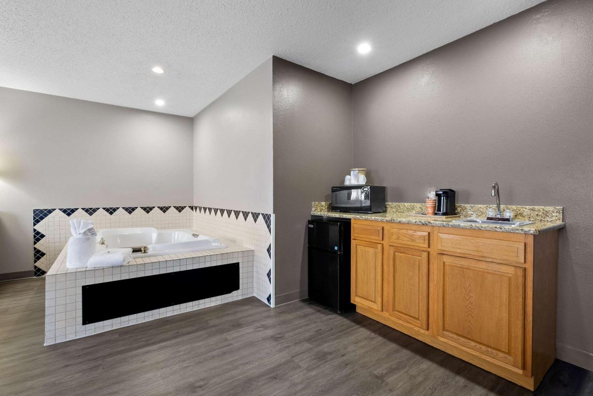 Quality Near Monument Health Rapid Hospital 2*