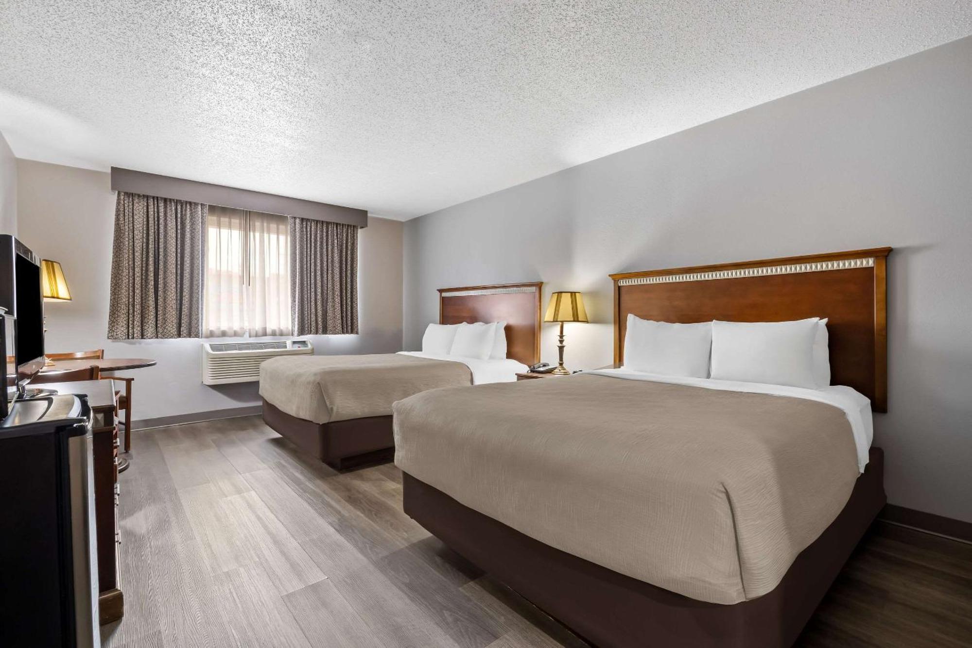 Gasthof Quality Near Monument Health Rapid Hospital 2*